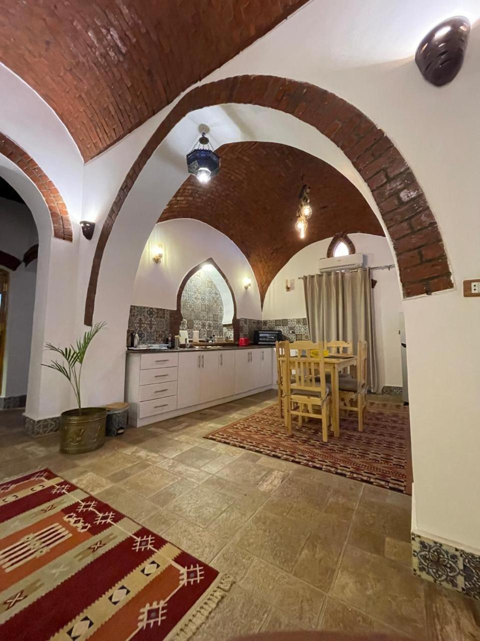 Villa Kemet Jazirat al Awwamiyah Exterior photo